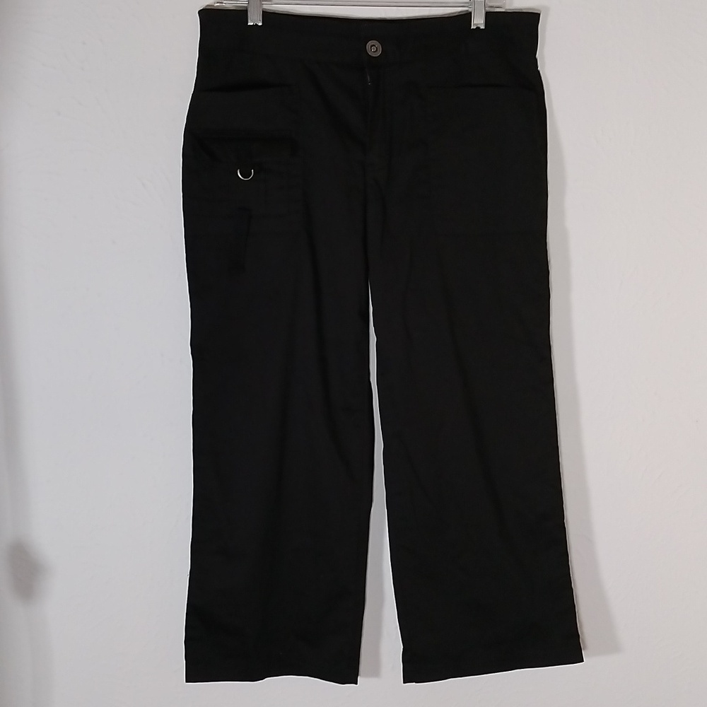Danskin Now Black Capri Pants Size M (8/10)